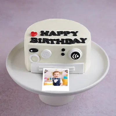 Picture Perfect Birthday Camera Cakes